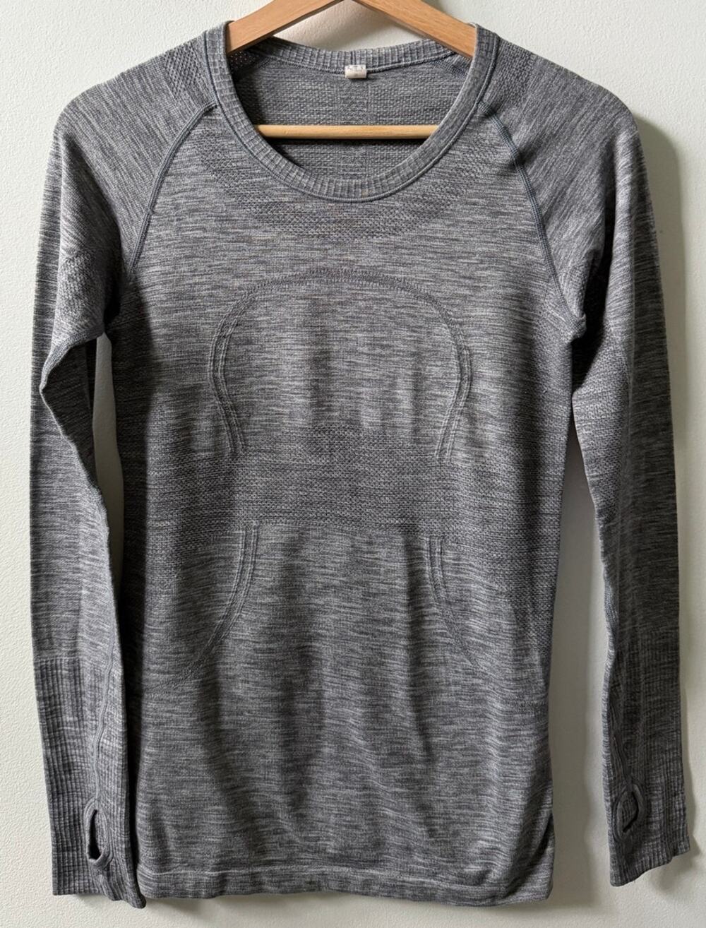 Lululemon swiftly tech long sleeve women's size 6